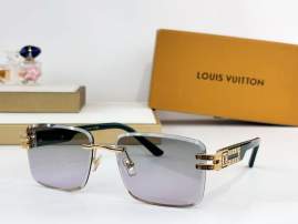 Picture of Louis Vuitton Sunglasses _SKUfw76989731fw
